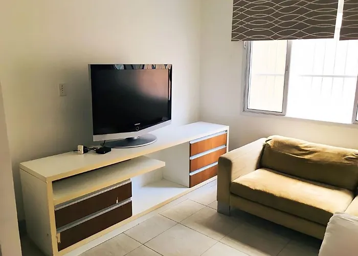 Enseada Guarujá, apartamento a 200 metros da praia
